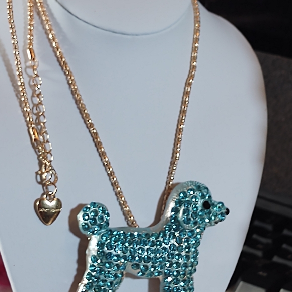 Betsey Johnson Gold Plated&  Blue Crystal Puppy Dog Necklace & 28" Chain - Picture 3 of 3